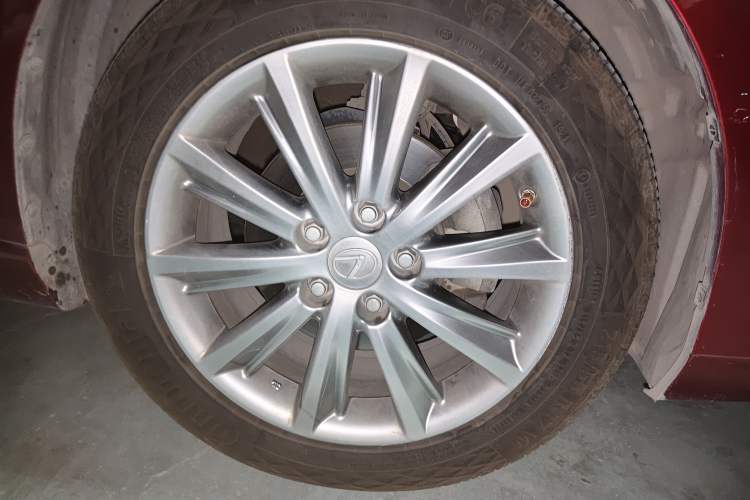 Used Lexus ES 2010 350 Elegant Edition Right Front Wheel Hub