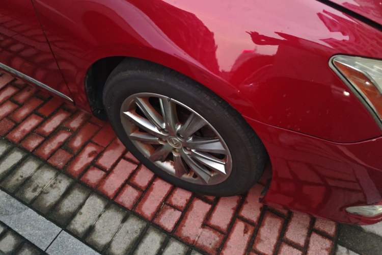 Used Lexus ES 2010 240 Luxury Edition Right Front Wheel Hub