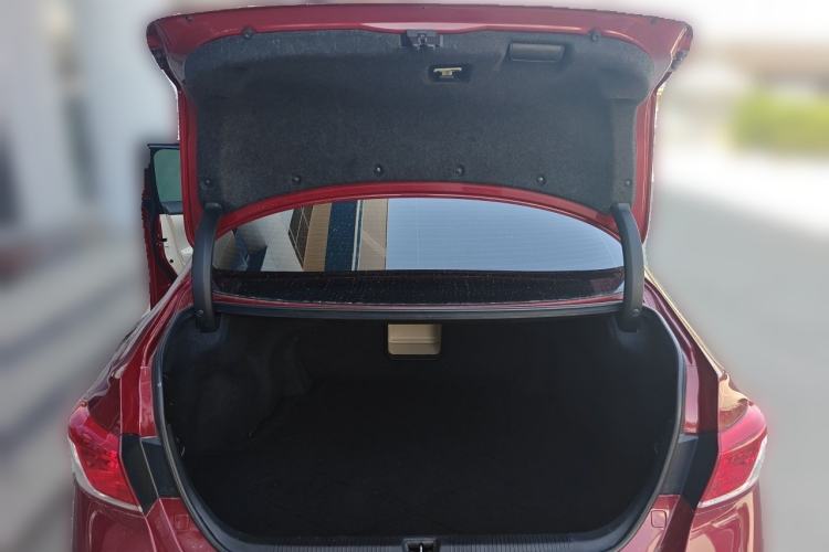Used Lexus ES  Trunk