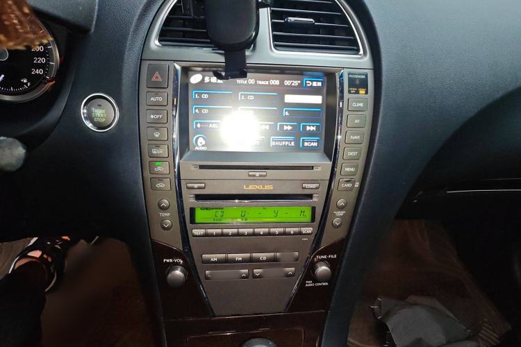 Used Lexus ES 2010 240 Elegant Edition Audio And AC Panel