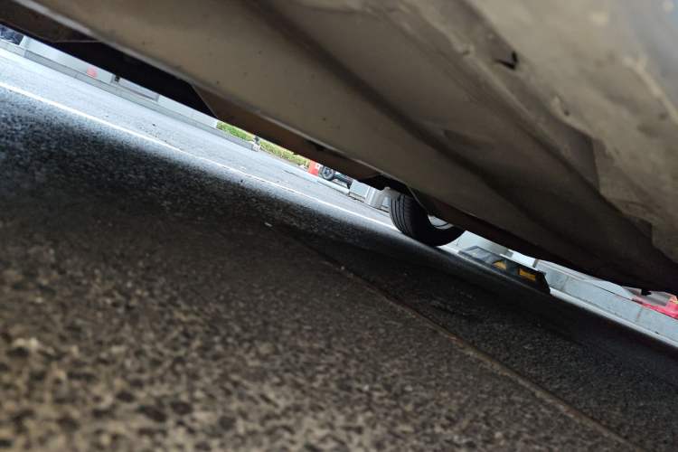Used Lexus ES 2010 350 Prestige Edition Chassis Front Left