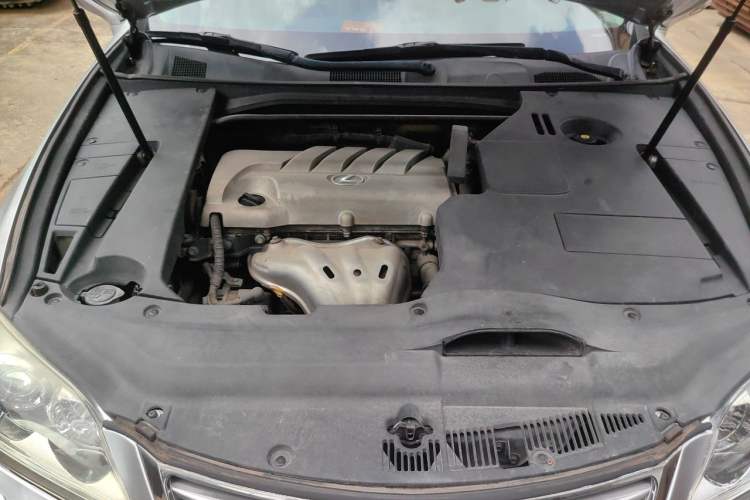 Used Lexus ES 2010 240 Elegant Edition Engine Bay