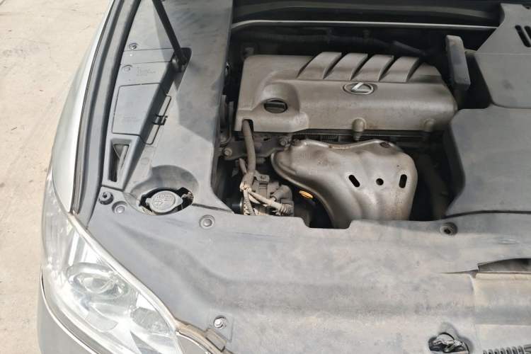 Used Lexus ES 2010 240 Luxury Edition Engine Bay Right