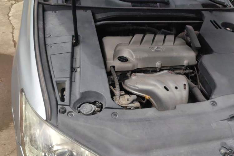 Used Lexus ES 2010 240 Elegant Edition Engine Bay Right
