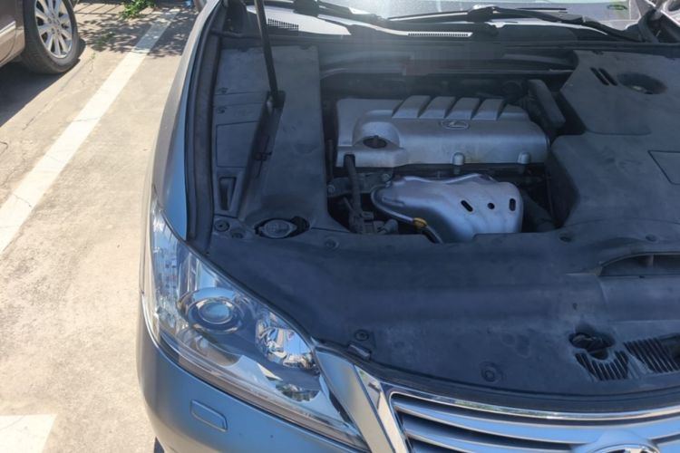 Used Lexus ES 2010 240 Elegant Edition Engine Bay Right