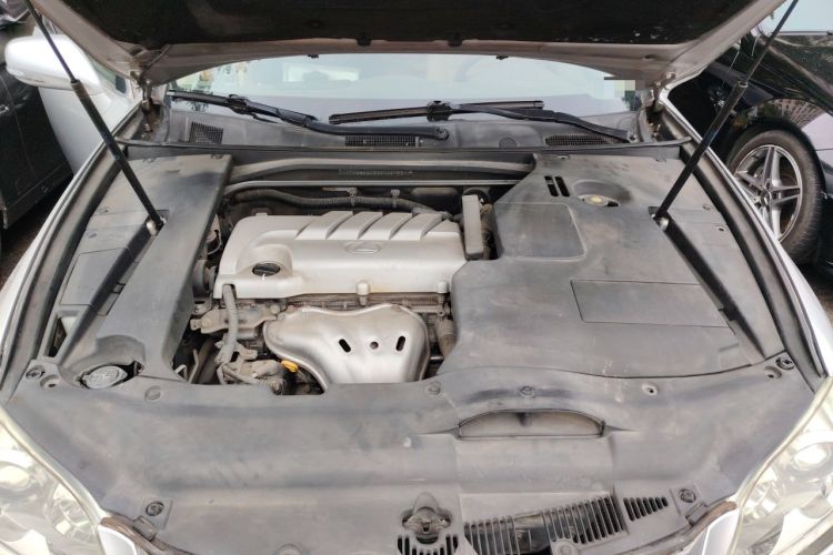 Used Lexus ES 2010 240 Elegant Edition Engine Bay