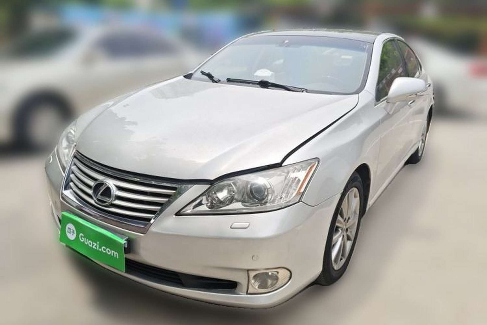 Used Lexus ES 2010 240 Luxury Edition Front Left 45 Deg