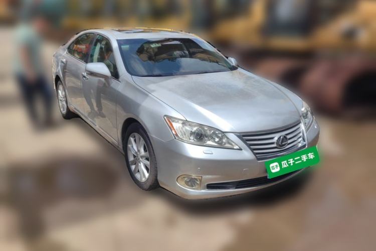 Used Lexus ES 2010 240 Elegant Edition Front Right 45 Deg