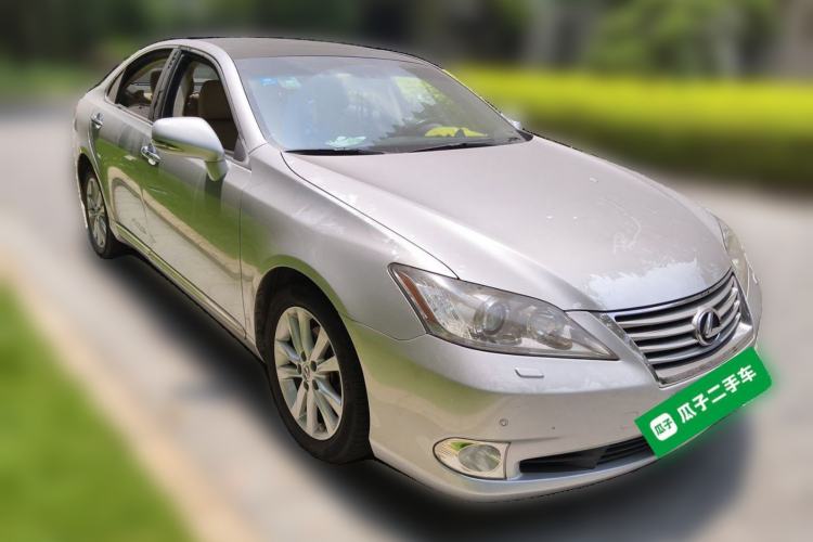 Used Lexus ES 2010 240 Elegant Edition Front Right 45 Deg