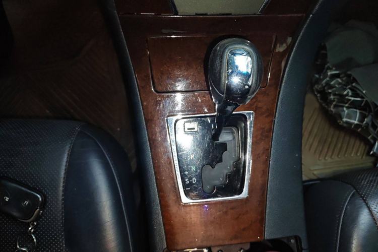 Used Lexus ES 2010 240 Elegant Edition Gear Lever