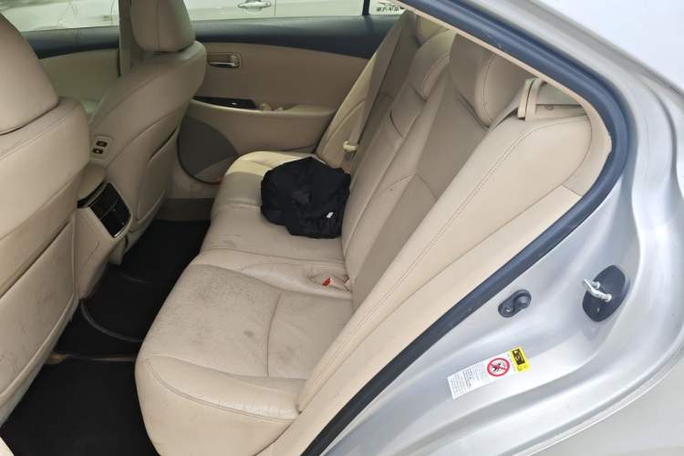 Used Lexus ES 2010 240 Luxury Edition Left Rear Seat
