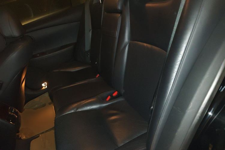 Used Lexus ES 2010 240 Luxury Edition Left Rear Seat