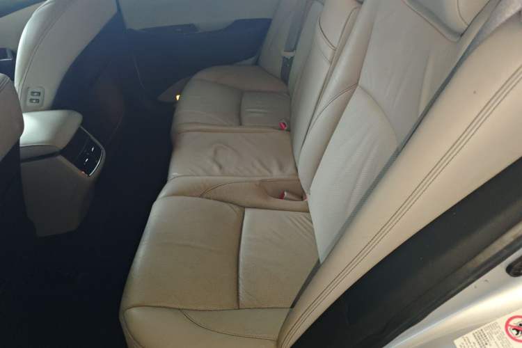 Used Lexus ES 2010 350 Prestige Edition Left Rear Seat
