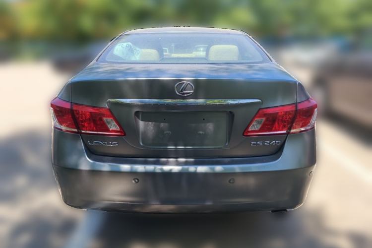 Used Lexus ES 2010 240 Elegant Edition Rear