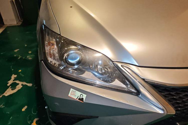 Used Lexus ES 2010 240 Luxury Edition Right Front Headlight