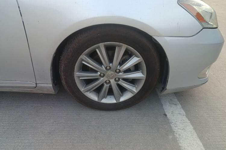 Used Lexus ES 2010 350 Elegant Edition Right Front Wheel Hub