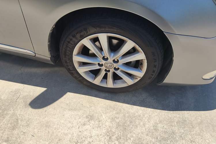 Used Lexus ES 2010 240 Elegant Edition Right Front Wheel Hub