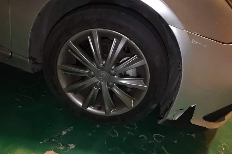 Used Lexus ES 2010 240 Luxury Edition Right Front Wheel Hub