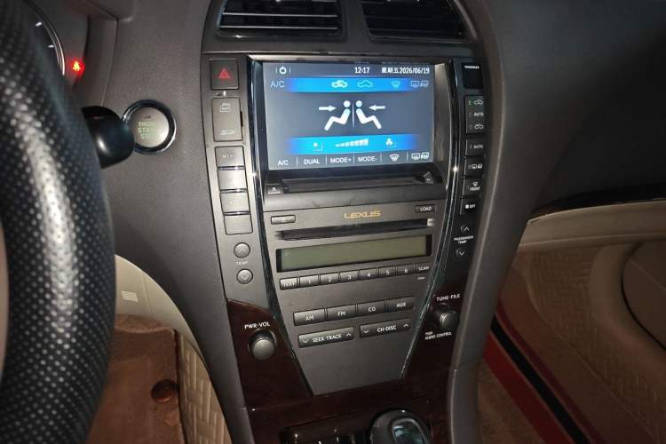 Used Lexus ES 2010 240 Elegant Edition Audio And AC Panel