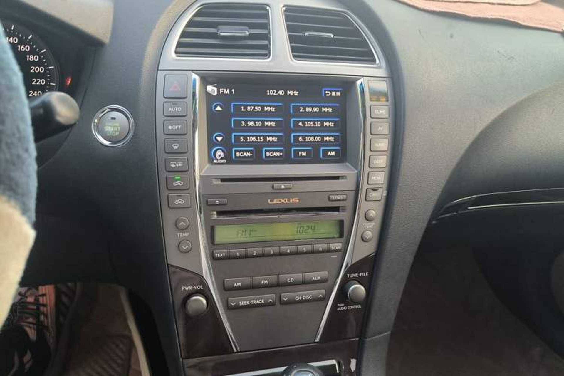 Used Lexus ES 2010 240 Elegant Edition Audio And AC Panel