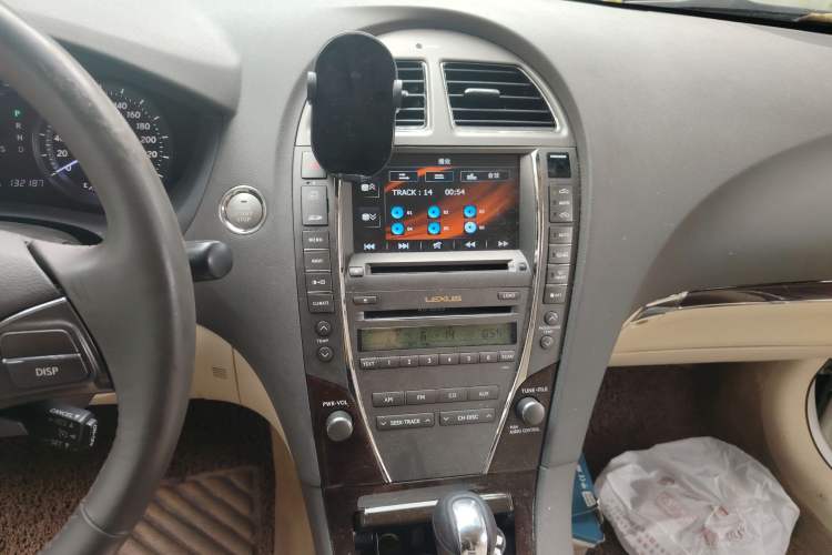Used Lexus ES 2010 240 Elegant Edition Audio And AC Panel