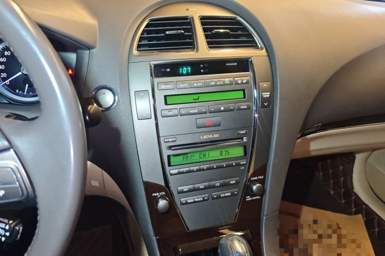 Used Lexus ES 2010 240 Elegant Edition Audio And AC Panel