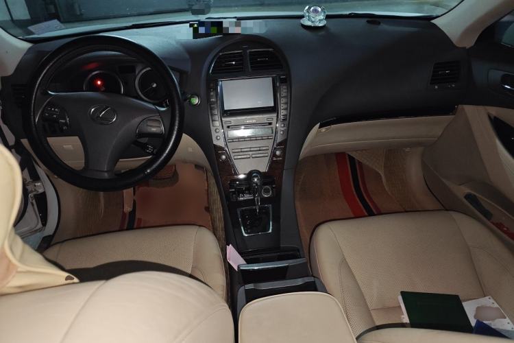 Used Lexus ES 2010 240 Elegant Edition Center Console