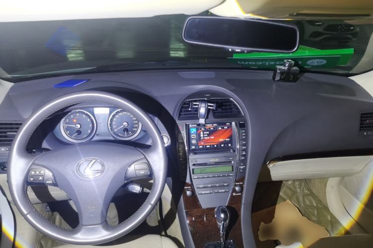 Used Lexus ES 2010 240 Elegant Edition Center Console