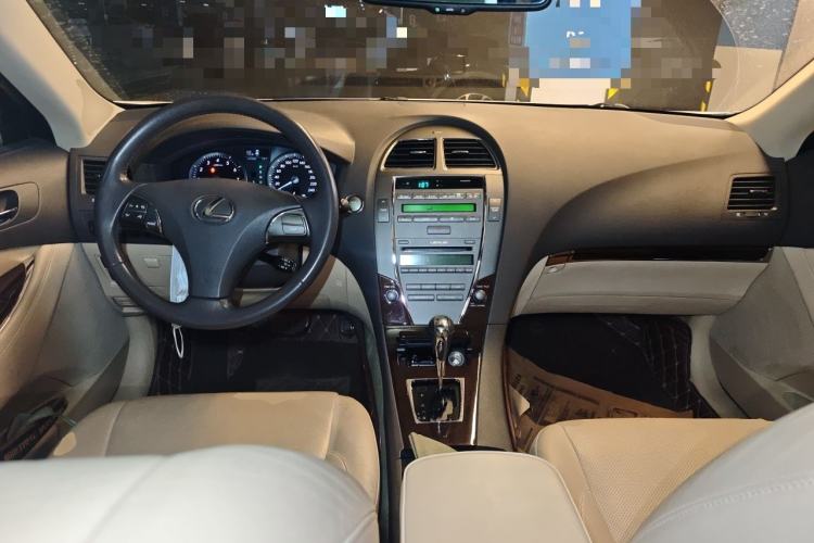 Used Lexus ES 2010 240 Elegant Edition Center Console