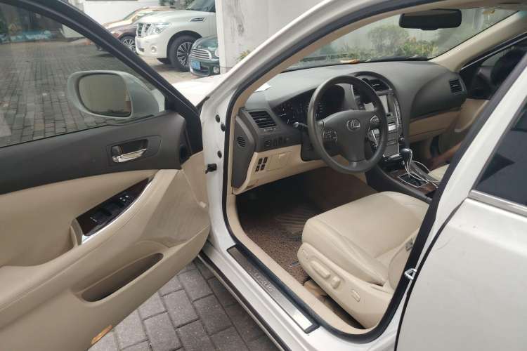 Used Lexus ES 2010 240 Elegant Edition Driver Seat