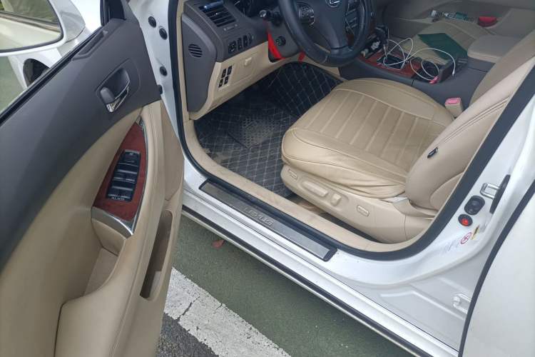 Used Lexus ES 2010 240 Elegant Edition Driver Seat
