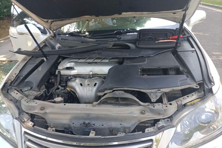 Used Lexus ES 2010 240 Elegant Edition Engine Bay