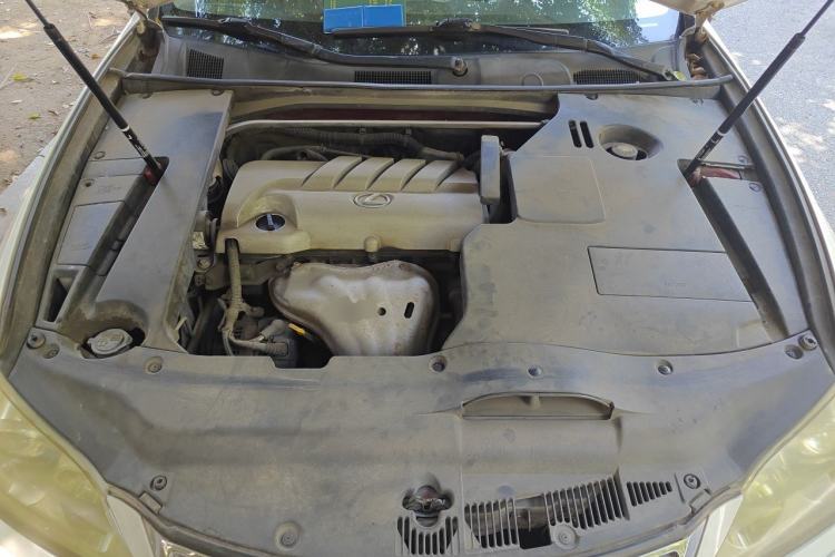 Used Lexus ES 2010 240 Elegant Edition Engine Bay
