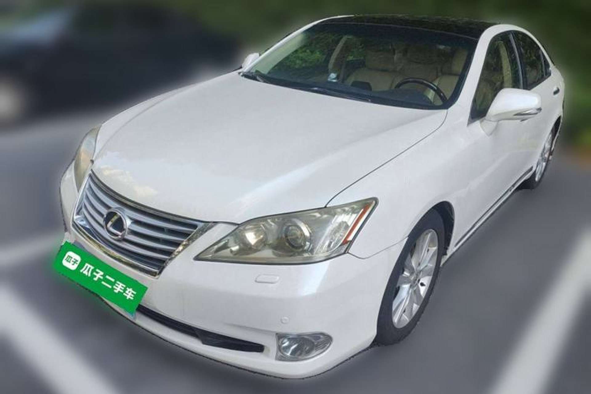 Used Lexus ES 2010 240 Luxury Edition Front Left 45 Deg