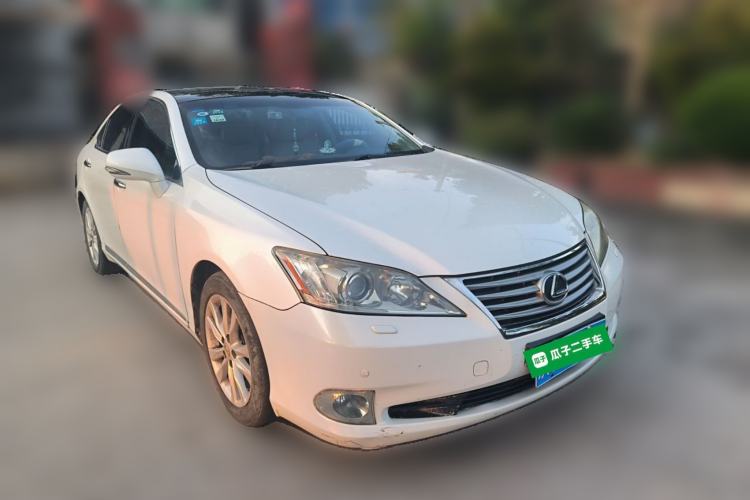 Used Lexus ES 2010 240 Elegant Edition Front Right 45 Deg