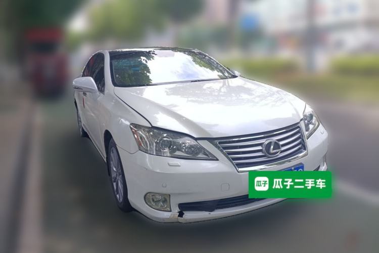 Used Lexus ES 2010 240 Elegant Edition Front Right 45 Deg