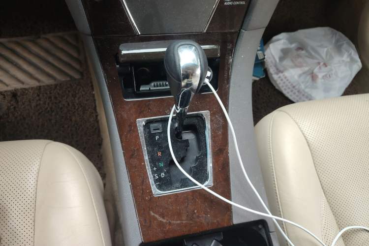 Used Lexus ES 2010 240 Elegant Edition Gear Lever