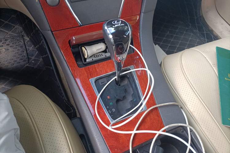 Used Lexus ES 2010 240 Elegant Edition Gear Lever
