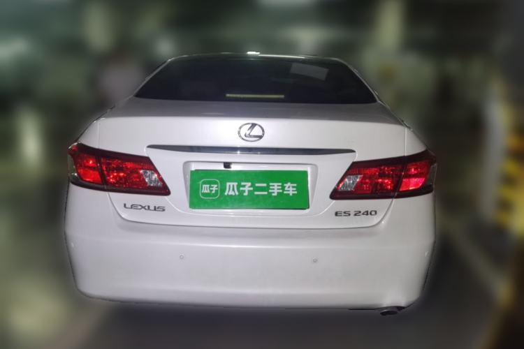 Used Lexus ES 2010 240 Elegant Edition Rear