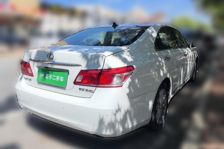 Used Lexus ES 2010 240 Elegant Edition Rear Right 45 Deg