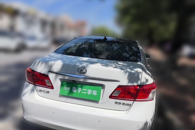 Used Lexus ES 2010 240 Elegant Edition Rear