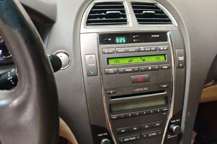 Used Lexus ES 2010 240 Elegant Edition Audio And AC Panel
