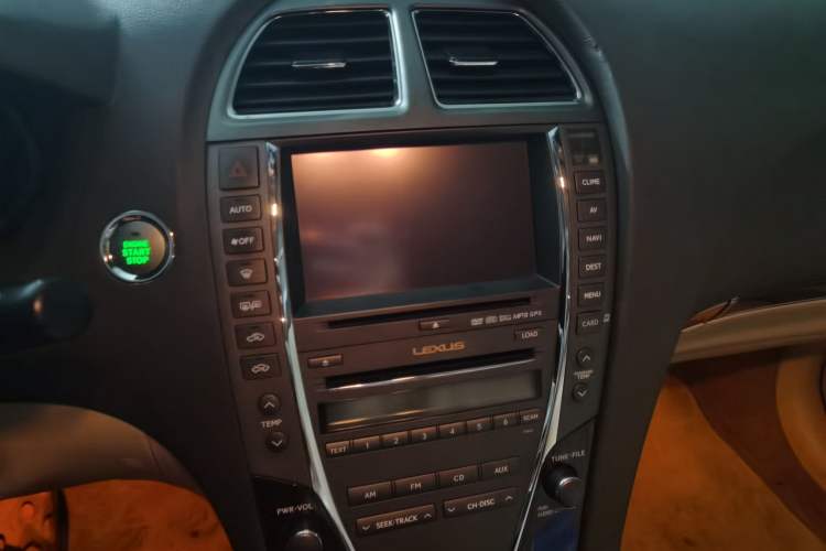 Used Lexus ES 2010 240 Elegant Edition Audio And AC Panel