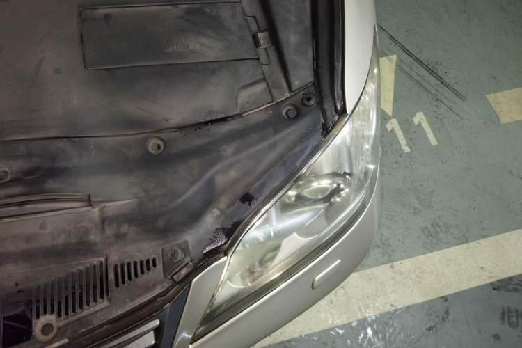 Used Lexus ES 2010 240 Elegant Edition Engine Bay Left