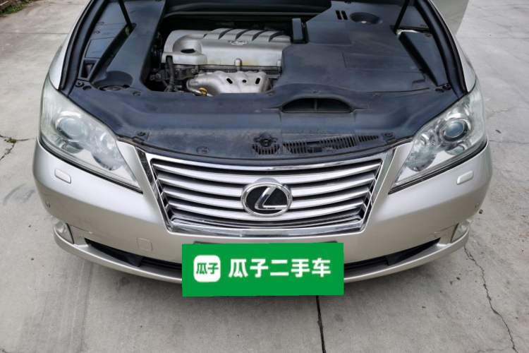 Used Lexus ES 2010 240 Elegant Edition Engine Bay