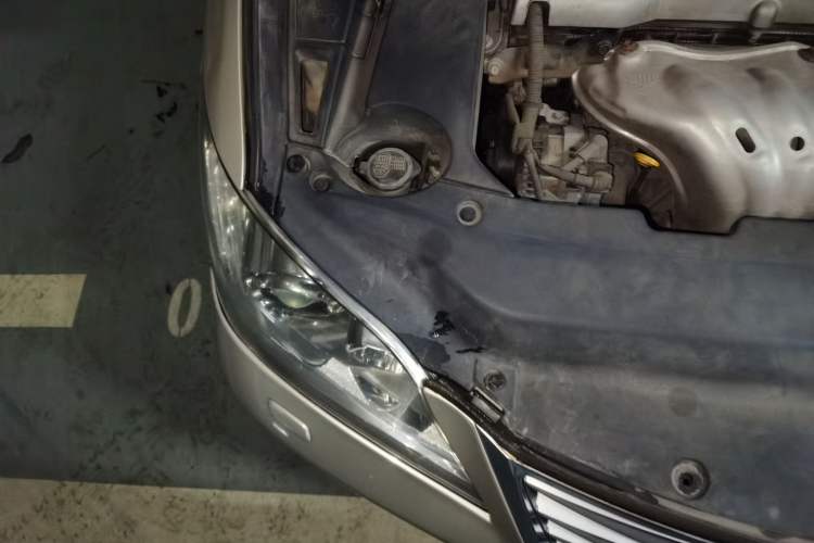 Used Lexus ES 2010 240 Elegant Edition Engine Bay Right