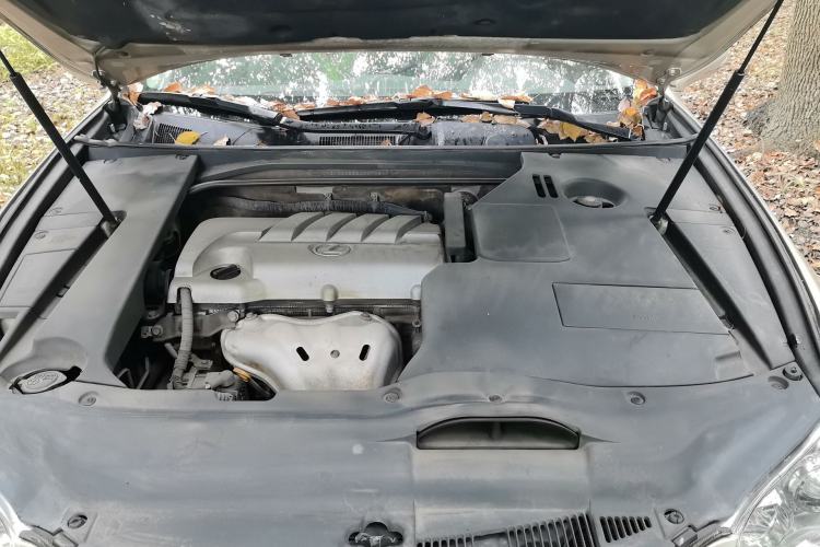 Used Lexus ES 2010 240 Elegant Edition Engine Bay