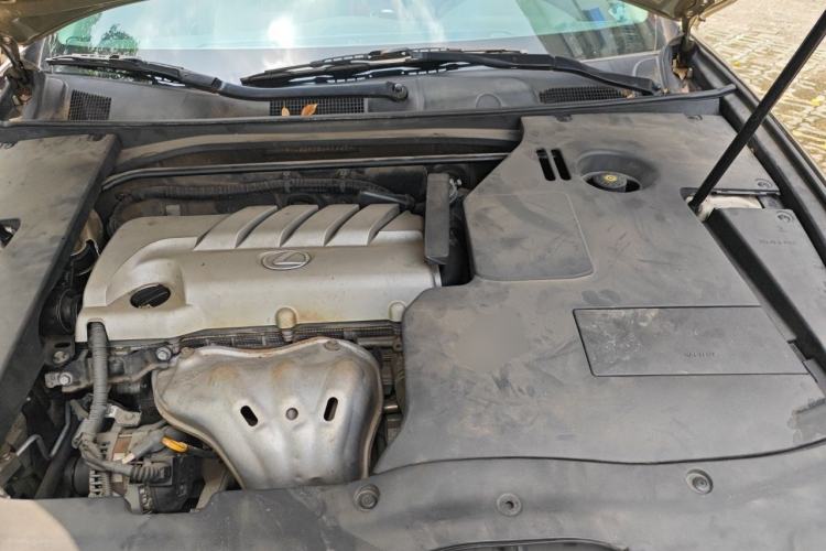 Used Lexus ES 2010 240 Elegant Edition Engine Bay