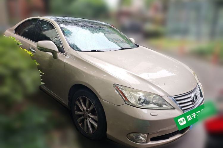 Used Lexus ES 2010 240 Elegant Edition Front Right 45 Deg