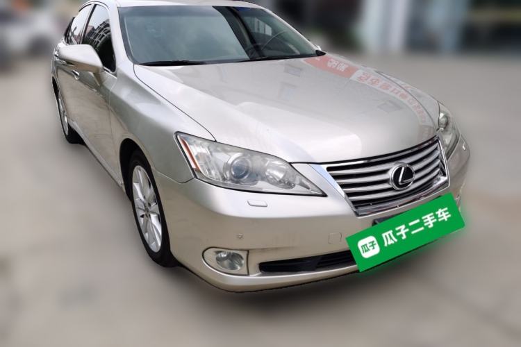 Used Lexus ES 2010 240 Elegant Edition Front Right 45 Deg